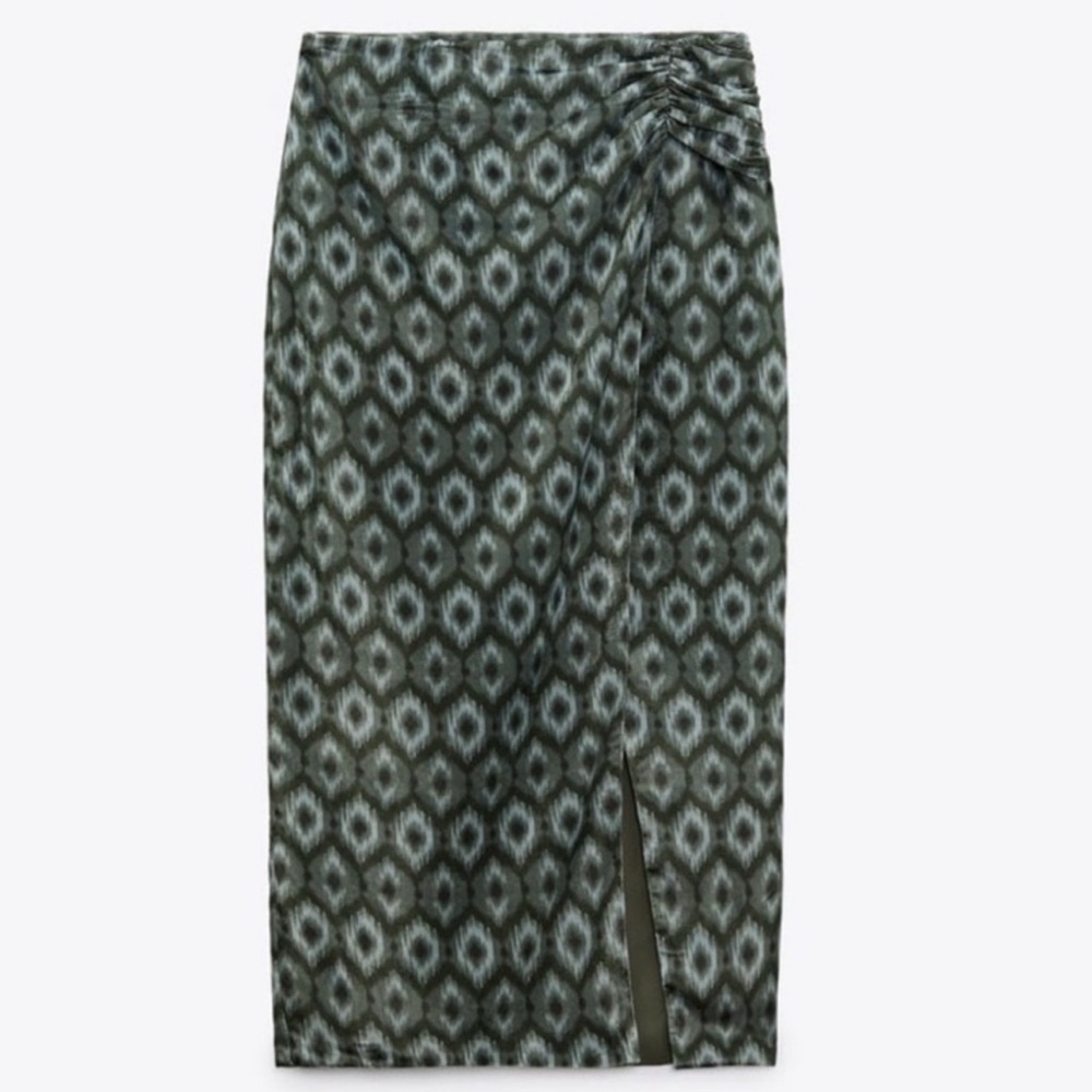 ZARA VELVET EFFECT SKIRT